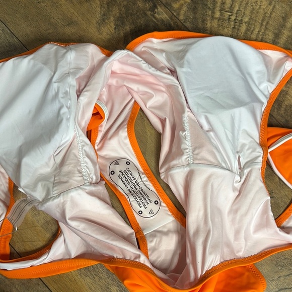 HILINKER Plunge-Front High-Cut Cheeky One-Piece Swimsuit, Size XL, NWT - Picture 3 of 4